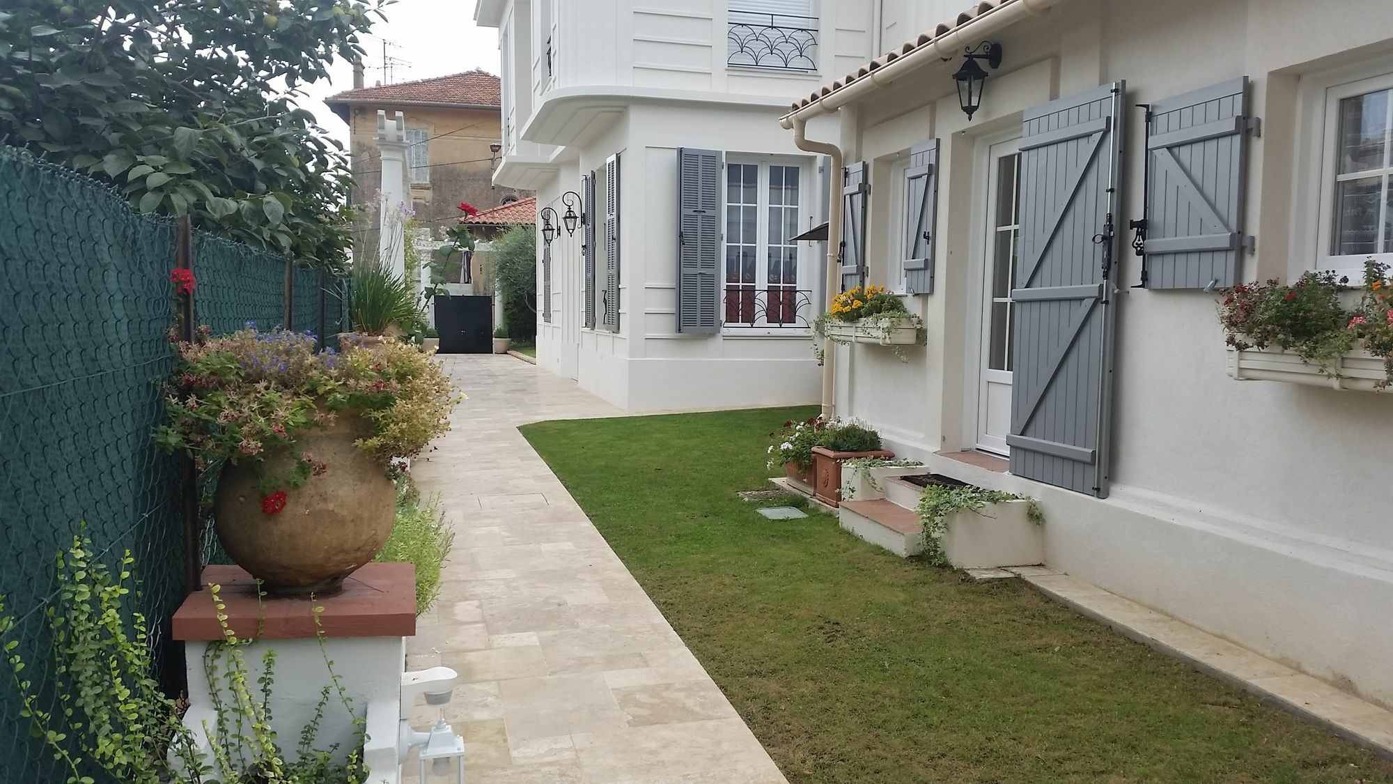B&B Villa Blanche Cannes Exterior photo